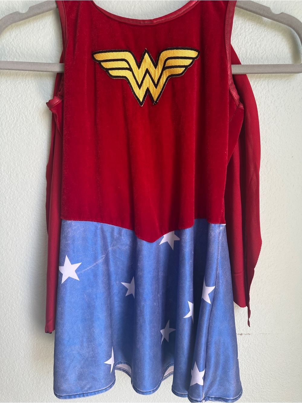 Rubie’s Wonder Woman Costume Girls Medium Red Blue Cape